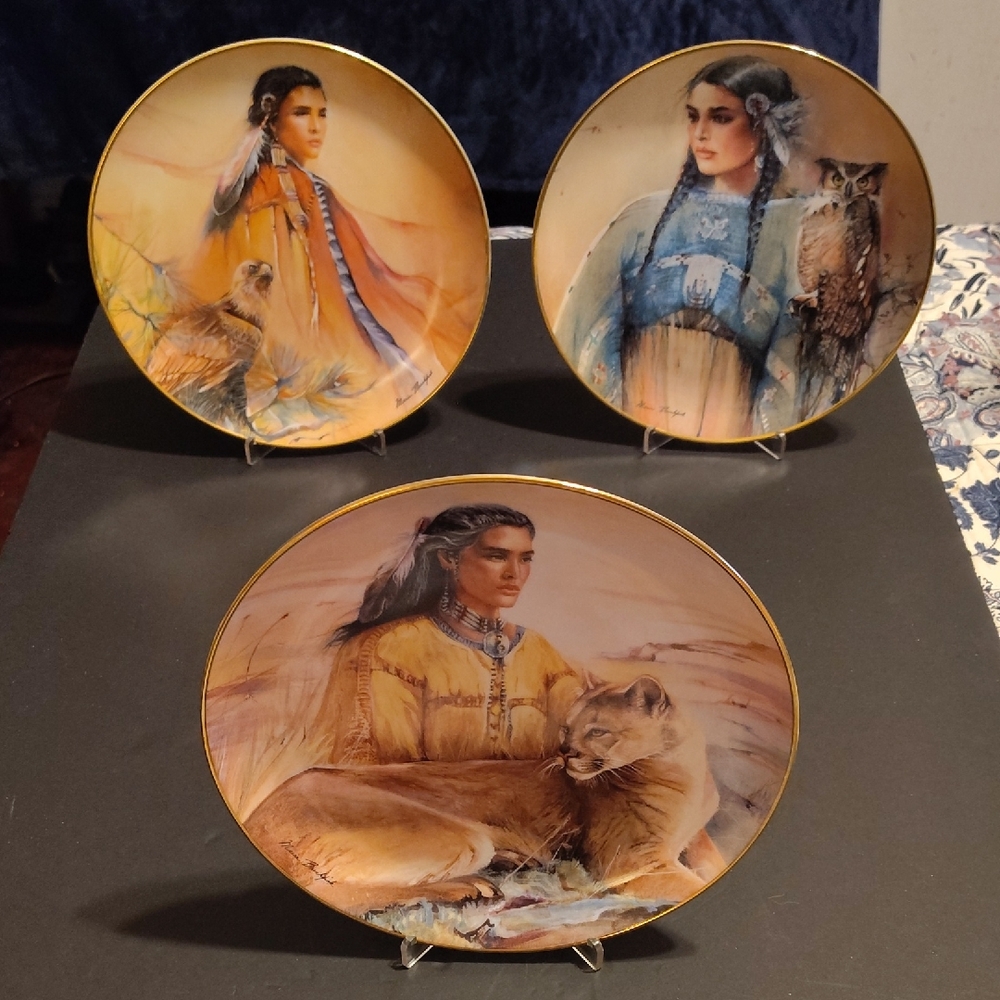 Vintage Native American Art Decorative Plates Set